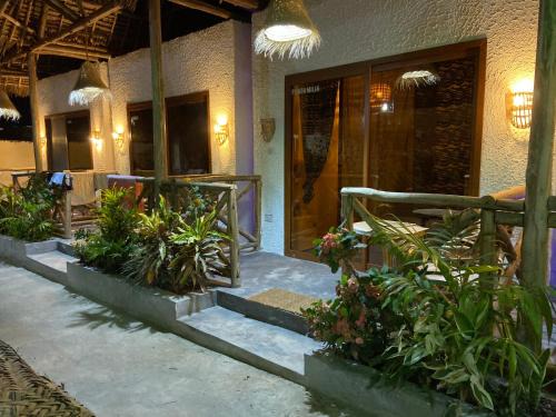 Nungwi Hotel | BOUGAIN VILLA -nice for couple