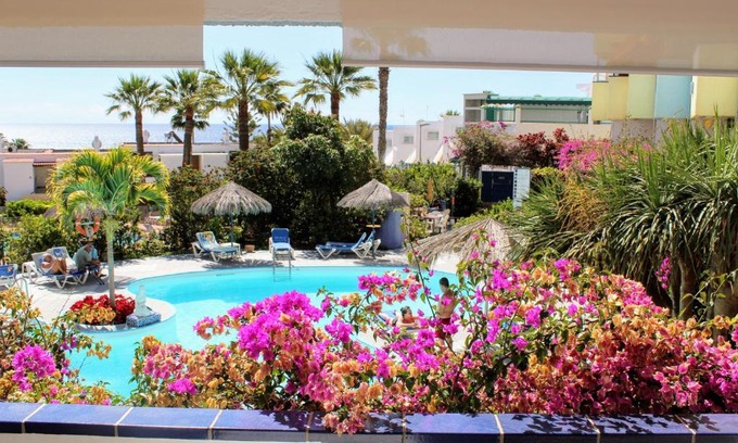 Playa del Aguila Apartamento | Bougainvillea apartment Bamira