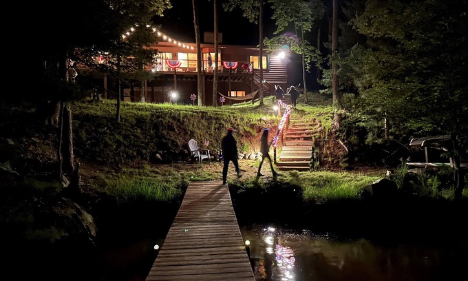 Boulder Junction Cabina | Boulder Lake Lodge; Beautiful, spacious, great views with boat dock & water toys