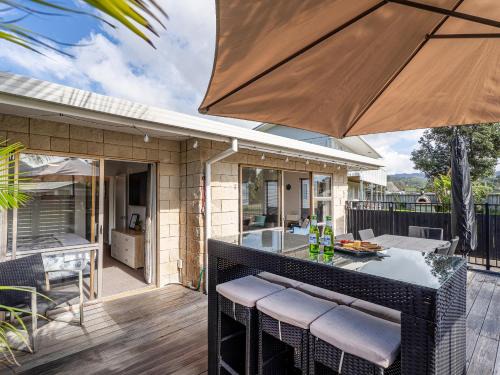 Pauanui Casa | Boulevard Bliss - Pauanui Holiday Home