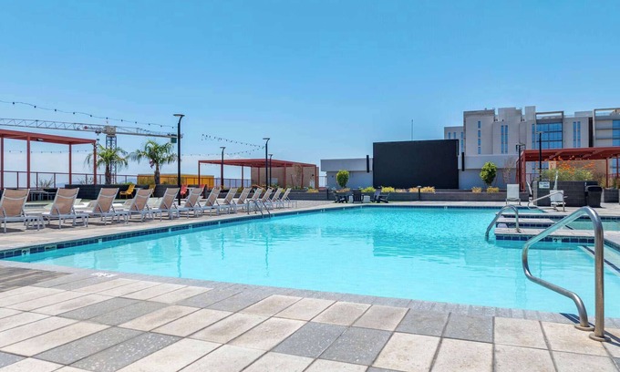 Tempe Apartamento | Boulevard Stays Modern Tempe 1BR ASU Pool, Gym 01
