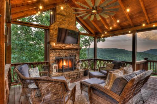 Morganton Casa | Bourbon Barrel Ridge