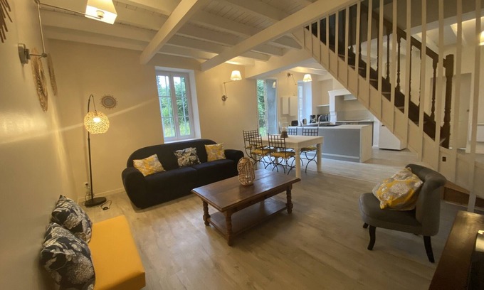 Neuvy Casa | Bourbonnaise house ideally located and quiet.