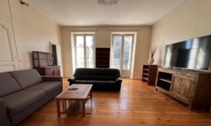 Bourg-sur-Gironde Apartamento | Bourg sur Gironde- Appartement en Coeur de Village