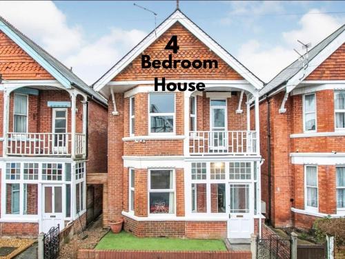 Boscombe Apartamento | Bournemouth Sandy Beach 8-12 max, 4 double beds, bunk bed, 2 foam floor mattress, 2airbed