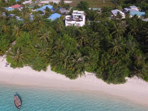 Dhigurah Casa | Boutique Beach All Inclusive Diving Hotel