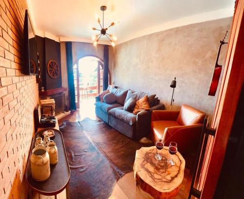Alto do Capivari Apartamento | Boutique Flat com Banheira Lareira e Piscina Aquecida