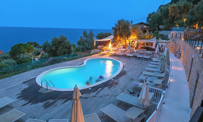 Ventimiglia Casa | Boutique Pool Apt. Balzi Rossi - Siena, Ventimiglia, Italy