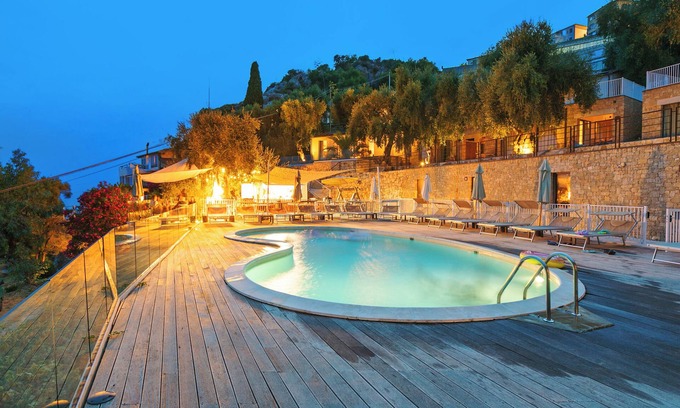 Ventimiglia Casa | Boutique Pool Apt. Balzi Rossi - Lucca 1, Ventimiglia, Italy