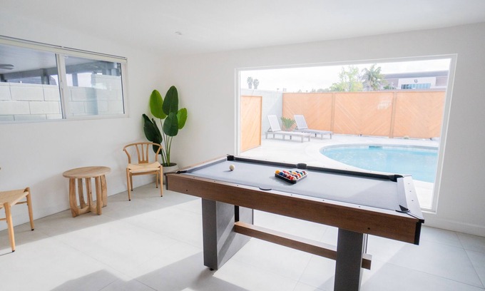 Rowland Heights Casa | Boutique Pool House, Billiards, arcade, 14mi to Disneyland