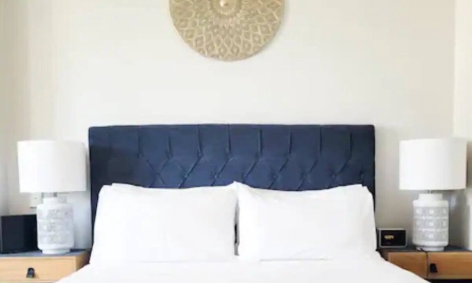 Perth Central Business District Hotel | Boutique Studio 407 Perth CBD Free HighSpeed Wi-Fi