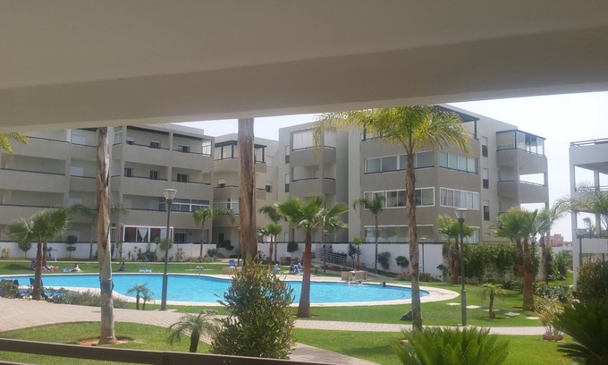 Oulad Cherki Apartamento | Bahía Bouznika - Apartamento de alto standing con vistas a la piscina 95 m2