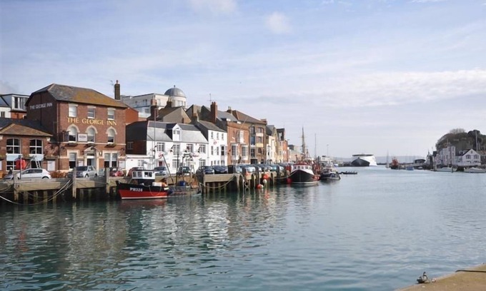 Weymouth Cabaña | Bowleaze View