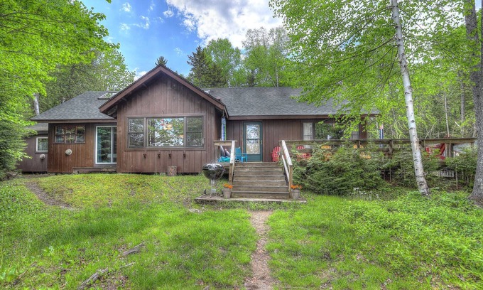 Rangeley Casa | Boyd - Casa rústica pero espaciosa en el lago Mooselookmeguntic