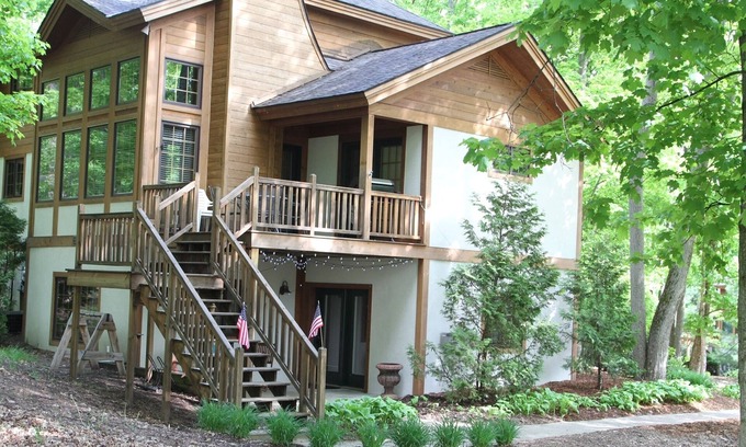 Boyne Falls Condominio | Boyne Mountain 5 dormitorios / 4 baños Disciples Village, Luxury + Starbucks!