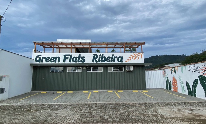 Lazaro Alquiler De RV | Green Flats Ribeira Flat 02