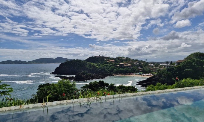 Albatroz Casa | AMAZING HOUSE WONDERFUL SEA VIEW 4 suites/8 people/gourmet/pool.