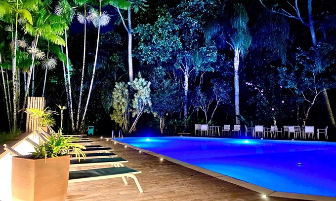 Barra do Sahy Casa | Paradise House with heated Jacuzzi and beach service