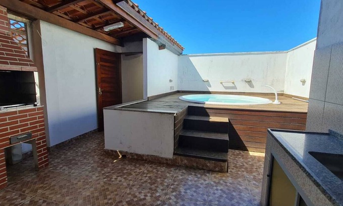 Caraguatatuba Casa | Sobrado Ventilado, Local Familiar, há 5min da Praia das Palmeiras, Aceita pet