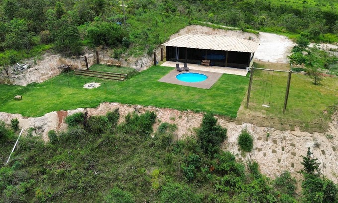 Cesar de Pina Cabaña | Casa Vista da Serra Perto de Trilhas, Cachoeiras e em Contato com a Natureza