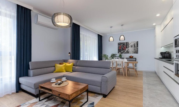 Bielsko-Biala Apartamento | BR12 Premium Apartments , garaż