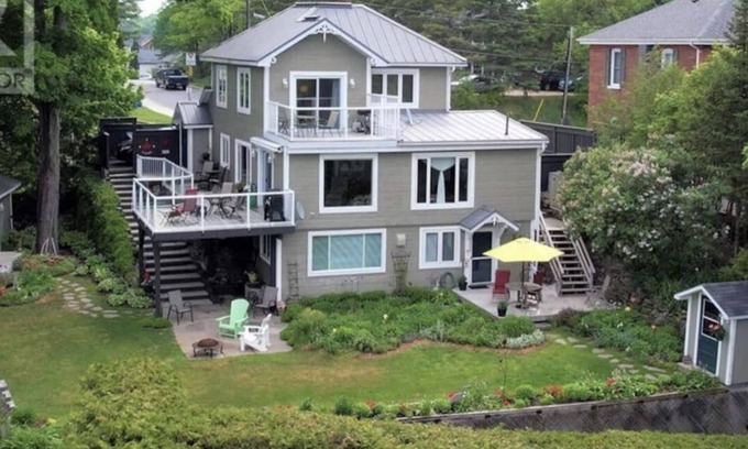 Bracebridge Cabaña | Bracebridge Falls House with 2 Units
