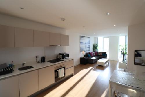 Bracknell Apartamento | Bracknell RWH Beautiful Two Bedroom Apartment