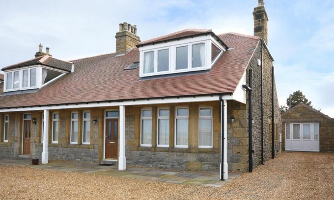 Seahouses Casa | Bradacar