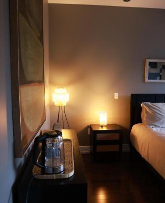 Bedford Apartamento | Bradford Place Main Level, 3BR Private Floor with Kitchen