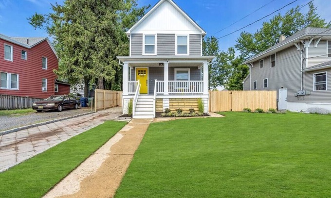 Neptune City Casa | Bradley Park Beach House, Passes Included!