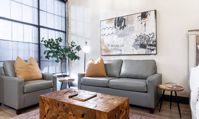 Stratford Apartamento | Bradshaw Lofts: The Bevan (King)