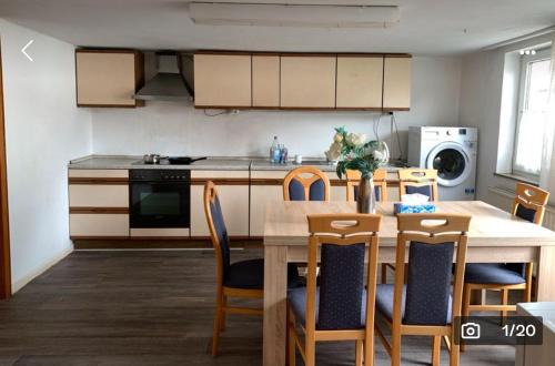 Erkeln Apartamento | Brakel Ferienwohnung