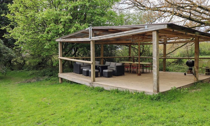 Okehampton Cabaña | BRAMBLE COTTAGE, pet friendly, with a garden in Bridestowe