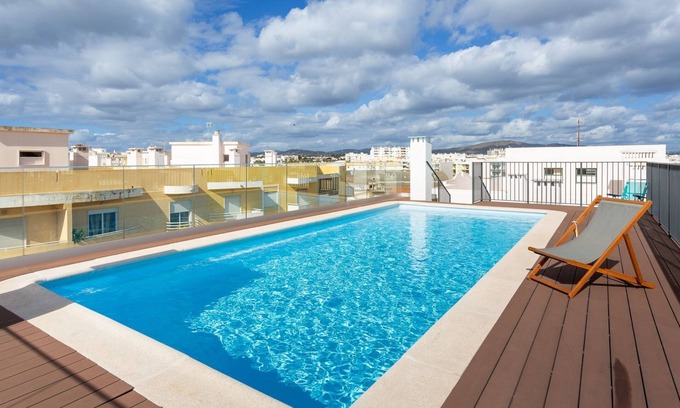 Olhao Apartamento | Brand New 2 BDR Flat W/Rooftop Pool by LovelyStay