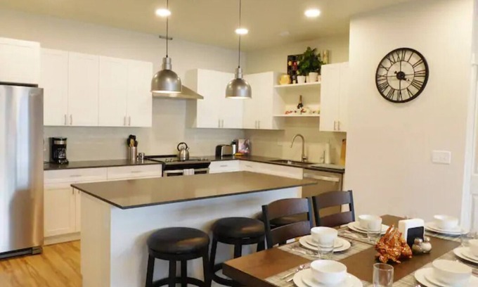Livingston Condominio | Brand new 2021 3 bedroom 2 bath condo. Great location just off interstate 90.