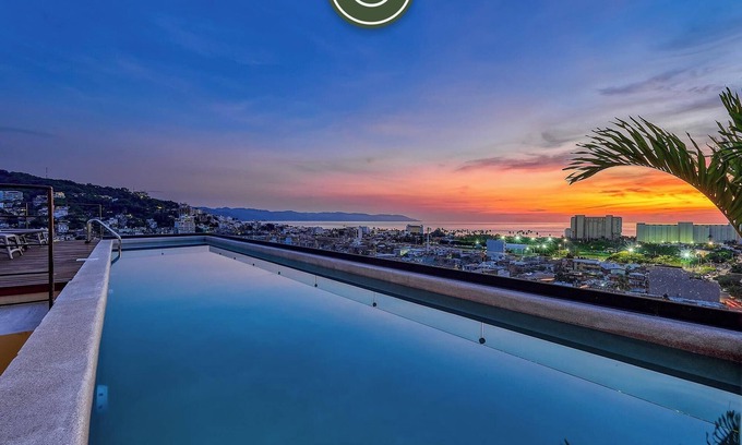 Lázaro Cárdenas Apartamento | Brand New 2BR APT - Stunning Ocean & Sunset Views