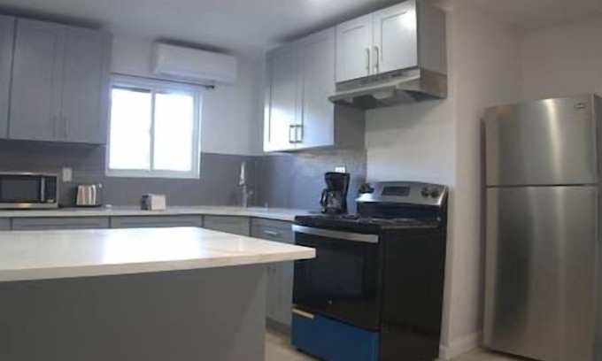 West Babylon Apartamento | Brand new 3 bedroom apt close to all