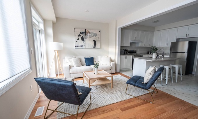 Thorold Casa | BRAND NEW 3 bedroom house minutes from Niagara Falls