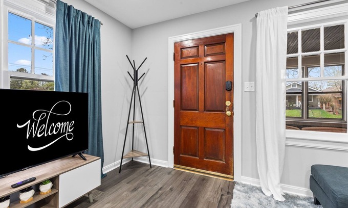 Indianapolis Casa | Brand New 3BR/1BA Remodel - Close To Everything!