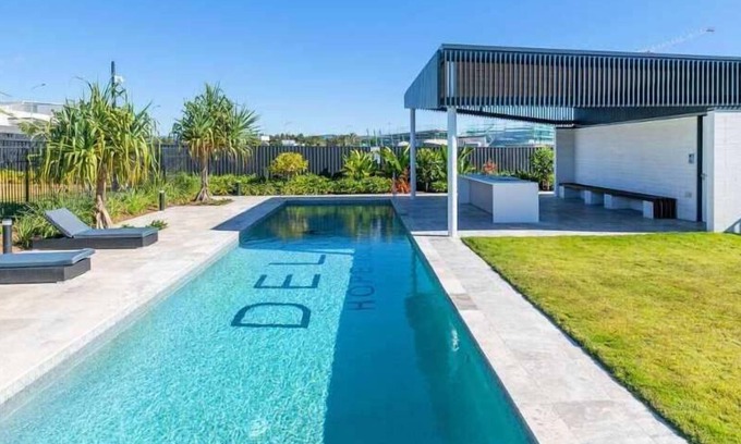 Gold Coast Casa | Brand New 3BR with Pool, Golf nearby, huge balcony
