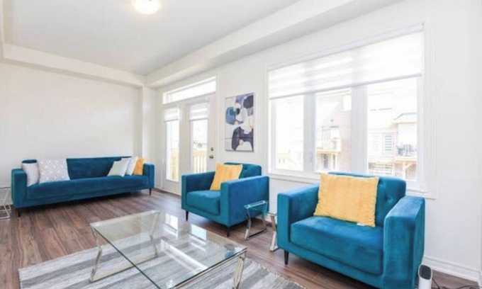 Watertown Apartamento | BRAND NEW 4BR Home in Waterdown