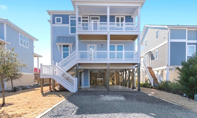Long Beach Casa | Brand New 5BR 4.5BA House, Ocean Views, Pool, Elevator, Event Home, Sleeps 14