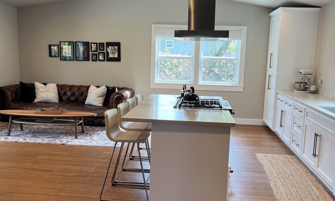 Glendora Casa | Brand New Build - NO CLEANING FEE!