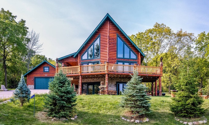 Baraboo Cabina | Cabina nueva para vacaciones de escapada - 1 milla desde Devil's Lake y Close Dells