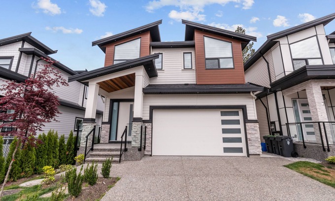 Willoughby Casa | 🍁Brand new, cheerful, exquisite 4 BR house,fast wifi,parking🏆