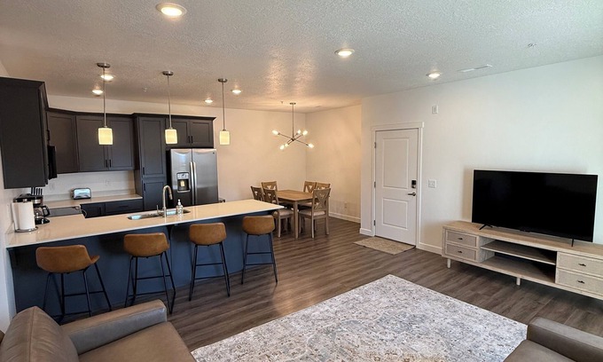 Spanish Fork Condominio | Brand New Condo in Spanish Fork