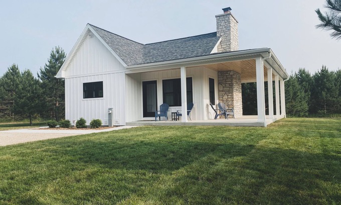 Sister Bay Cabaña | Brand new cottage a few minutes from downtown Sister Bay and Lake Michigan.
