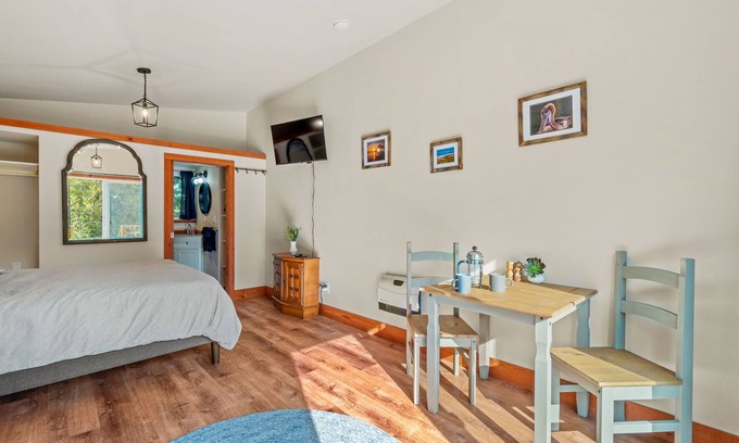 Trinidad Cabaña | Brand New Cottage Five Minutes From The Beach with Fast Wi-Fi
