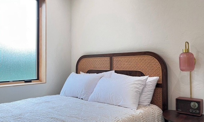 Asheville Cabaña | Brand new cottage in charming Norwood Park