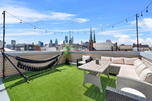 West Poplar Casa | Brand New Dbl Unit Roofdeck Outdoor Patio